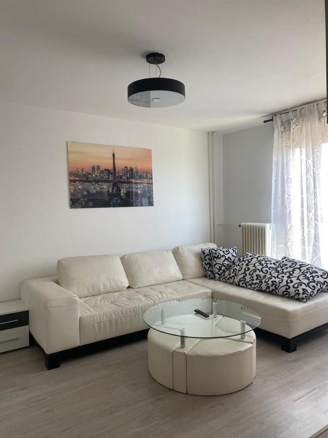 Apartment Vrbani ซาเกร็บ ภายนอก รูปภาพ