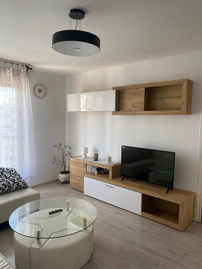 Apartment Vrbani ซาเกร็บ ภายนอก รูปภาพ
