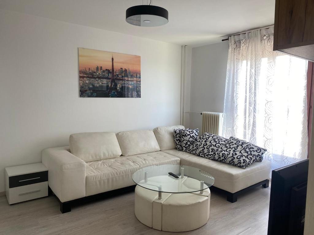 Apartment Vrbani ซาเกร็บ ภายนอก รูปภาพ