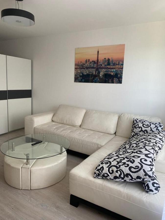 Apartment Vrbani ซาเกร็บ ภายนอก รูปภาพ